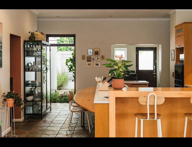 4 BEDROOM FREEHOLD TO LET IN BELVEDERE